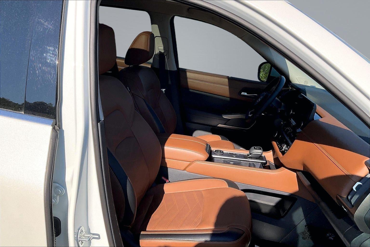 2024 Nissan Pathfinder Platinum