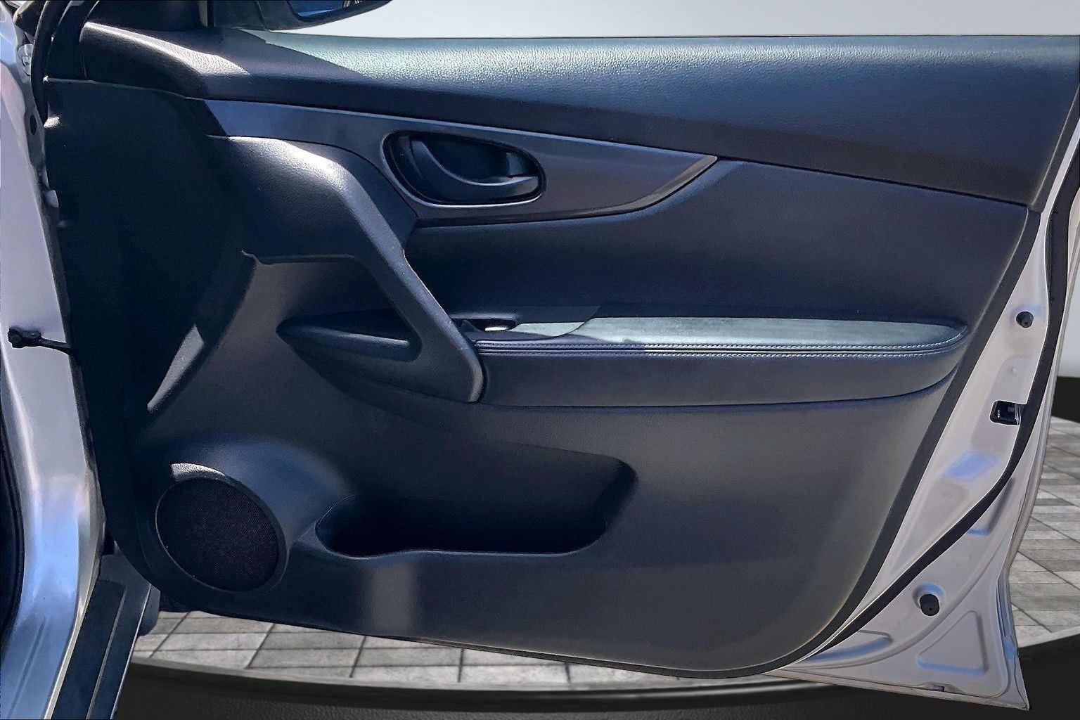 2020 Nissan Rogue S