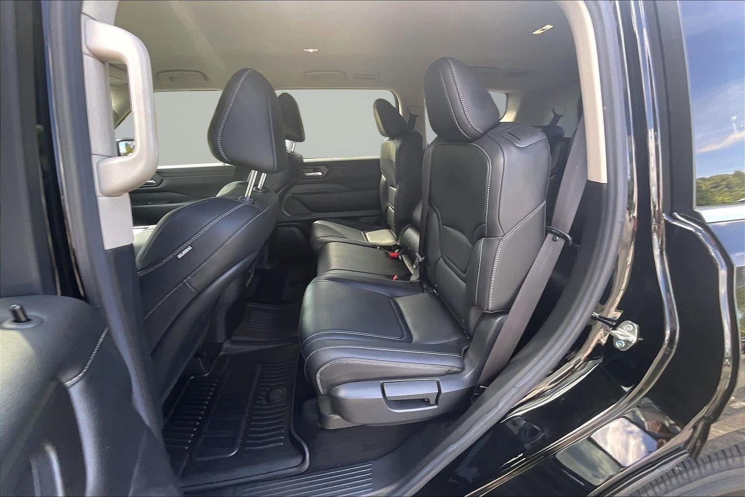 2025 Nissan Armada SV