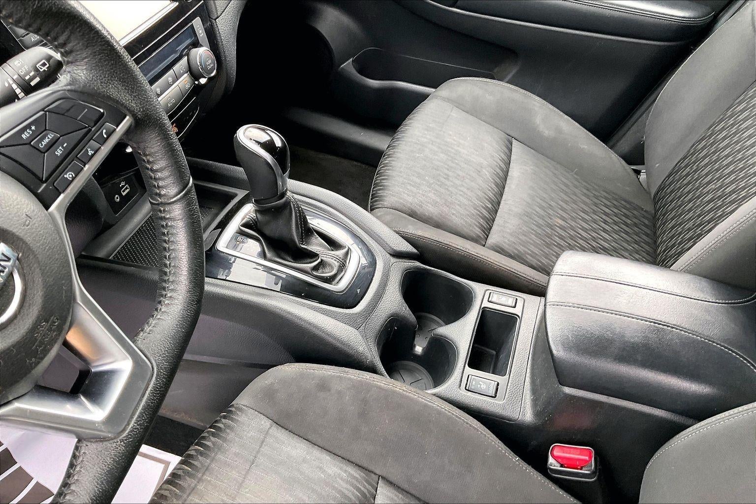 2020 Nissan Rogue SV